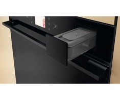 Orkaitė Whirlpool WOI11P8FHT2SBAF