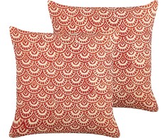 Beliani Lumarko 2 medvilninės dekoratyvinės pagalvės su geometriniu raštu 45 x 45 cm raudonos RHUS!