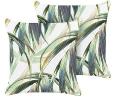 Beliani 2 sodo pagalvėlių rinkinys CALDERINA su augalų raštu 45 x 45 cm žalias