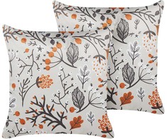 Beliani Lumarko 2 veliūrinės dekoratyvinės pagalvės 45 x 45 cm balkšvos spalvos MONTBRETIA!