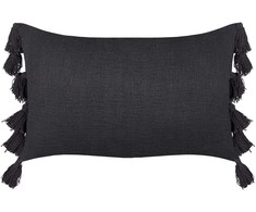 Beliani Lumarko Cotton dekoratyvinė pagalvė su kutais 35 x 55 cm pilka LYTHRUM!