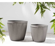 Beliani Gėlių vazonas POKA 44 cm pilkšvai smėlio spalvos