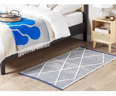 Beliani Kilimas SYNOPA mėlynas 80 x 150 cm medvilninis