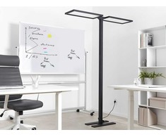 Beliani Lampa podłogowa LED SCULPTOR Z judesio jutikliu Metal Juodas