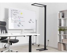 Beliani Lampa podłogowa LED ORION Z judesio jutikliu Metal Juodas