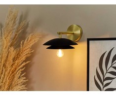 Sieninis šviestuvas Beliani Lampa ścienna LASOLO Metal Juodas