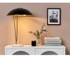 Beliani Lampa stołowa DANTO Metal Juodas