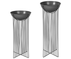 Beliani 2 vazonų su kojelėmis rinkinys FICARIA Metal 22 cm Juodas