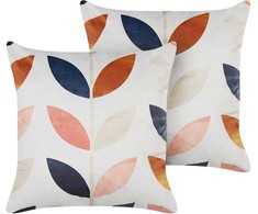 Beliani Rinkinys 2 Quinoa Velvet pagalvėlės 45 x 45 cm Spalvingas augalų raštas