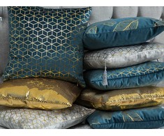 Beliani 2 Velour dekoratyvinių pagalvių rinkinys sąraše 45 x 45 cm mėlyna FREESIA