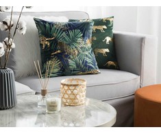 Beliani Rinkinys 2 Dekoratyvinės pagalvės BELLEROSE Velvet 45 x 45 cm Tamsiai žalias augalų raštas