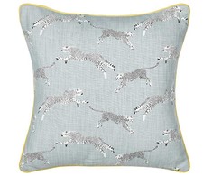 Beliani Rinkinys 2 dekoratyvinės pagalvės ARALES Medvilnė 45 x 45 cm Šviesiai pilka Gyvūnų raštas