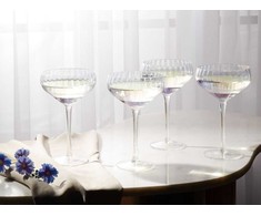 Beliani Rinkinys 4 pucharków do szampana MORGANITE 300 ml Permatomas