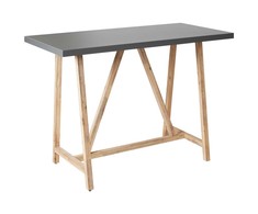 Beliani Stół sodo TALAMONE 140 cm 70 cm Pilka