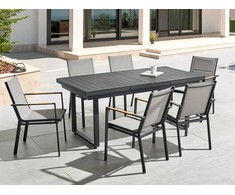 Beliani Išskleidžiamas sodo stalas VALCANETTO 180/240 cm 90 cm metalinis juodas