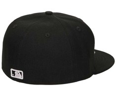 Kepurė su snapeliu New Era New York Yankees MLB Basic Cap 10003436 (rozmiar_EU-7 1/4)