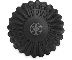 Gaiam GAIAM masažinis kamuoliukas su riešutais 63938