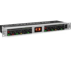 Behringer MIC2200 V2 – vamzdinis mikrofono pirminis stiprintuvas