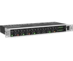 Behringer RX1602 V2 stovo tipo mikšeris