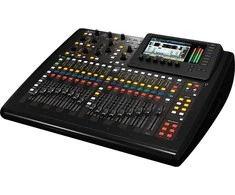 Behringer X32 Compact 40 kanalai 10 – 22000 Hz Juoda