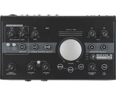 Mackie Big Knob Studio - Aktyvus lygio valdiklis 3x2 monitoriams