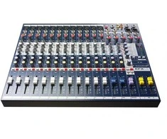 „Soundcraft EFX12“ – analoginis maišymo pultas, efektų procesorius