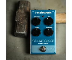 TC Electronic Fluorescence Shimmer Reverb – gitaros efektas