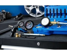 Bgs Technic Benzino ir dyzelinio variklio suspaudimo ir nuotėkio testavimo rinkinys (8401)