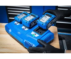 Bgs Technic Daugializdė akumuliatorių įkrovimo stotelė | 18 V | 3 × 2,5 A | BGS (7385)