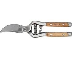 Toya Sa Poland Genėjimo žirklės žirklinio tipo, kaltos 210 mm, medinėmis rankenomis (YT-88053)
