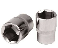 YATO NASADKA SZEŚCIOKĄTNA 1/4" KRÓTKA 4mm