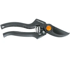 FISKARS Sekatorius profesionalus P90 (1001530)