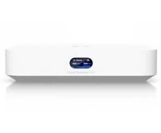 Maršrutizatorius UBIQUITI CLOUD GATEWAY MAX – kompaktiškas 2,5 G debesies šliuzas su daugiau nei 30 UNIFI įrenginių / daugiau nei 300 klientų aptarnavimu, 1,5 GBPS IPS maršrutizavimu ir be NVR saugyklos.