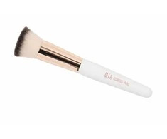 Mia Cosmetics Mía kosmetikos fondas