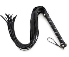 Toyz4Lovers Seksas bdsm dominavimas seksas plakimas bausmė plakimas rykštė