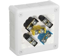 Ant paviršiaus montuojama dėžutė su gnybtais, 12 įvadų VIPLAST VP-51 Baltas IP55 118x118x46mm 051-51