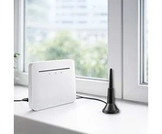 Qoltec Antena 4G LTE su podstawą magnetyczną | 5dBi | wewnętrzna | dookólna | 600-2700 MHz | SMA | 3m