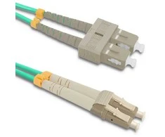 „Qoltec“ šviesolaidinis laidas LC/UPC - SC/UPC | Daugiarežimas | 50/125 | OM4 | Dvipusis | 5 m