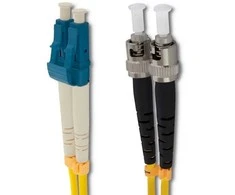 „Qoltec“ šviesolaidinis laidas LC/UPC – ST/UPC | Vienmodis | 9/125 | G652D | Dvipusis | 1m