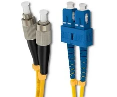 Qoltec SC/UPC - FC/UPC šviesolaidinis pataisos laidas | Vienmodis | 9/125 | G652D | Dvipusis | 1m