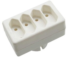 V-tac Keturvietis lizdo adapteris, 2,5A, baltas
