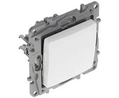 KRYŽMINIS JUNGIKLIS LE-764504 Niloe 10 A LEGRAND