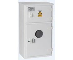 Elektro Plast Nasielsk Elektro-Plast Termoplastinis PVC 1 / 3 fazių skirstomasis skydas su nuolatinės srovės apsauga ZN-1 / 3F + S 1854- 00