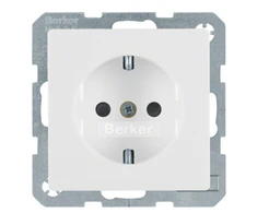 Berker Hager Polo 47236089 Q1 SCHUKO lizdas su padidinta apsauga nuo kontakto, sniego baltumo aksomas 47236089
