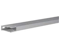 Hager Polo BA66001507030B tehaselito šukuotas kanalas BA6 15x60mm PVC pilkas BA66001507030B /2m/