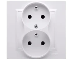 Kontakt Simon CGZ2T/11 Simon 10 Dvigubas lizdas su fazės keitimo funkcija 16A 250V baltas CGZ2T/11