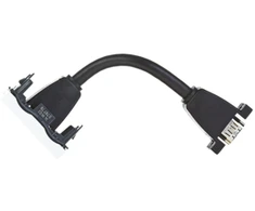 LEGRAND „Plug and play“ sprendimas. Tvirtinamas su 15 cm HDMI kabeliu su kištuku. Balta.