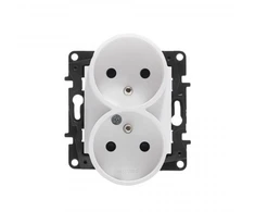 Legrand 863134 Niloe Step Lizdas maitinimo blokas dvigubas 2x2P+Z keliems rėmams, varžtiniai gnybtai, su kontaktine sklende balta 863134