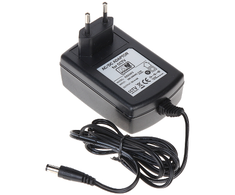 TST MAITINIMO BLOKAS 5V/4A/5.5