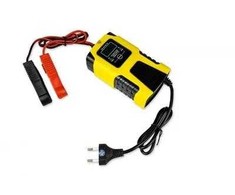 Volt Poland Automatinis lygintuvas 12V 4A / 6V 2A LCD